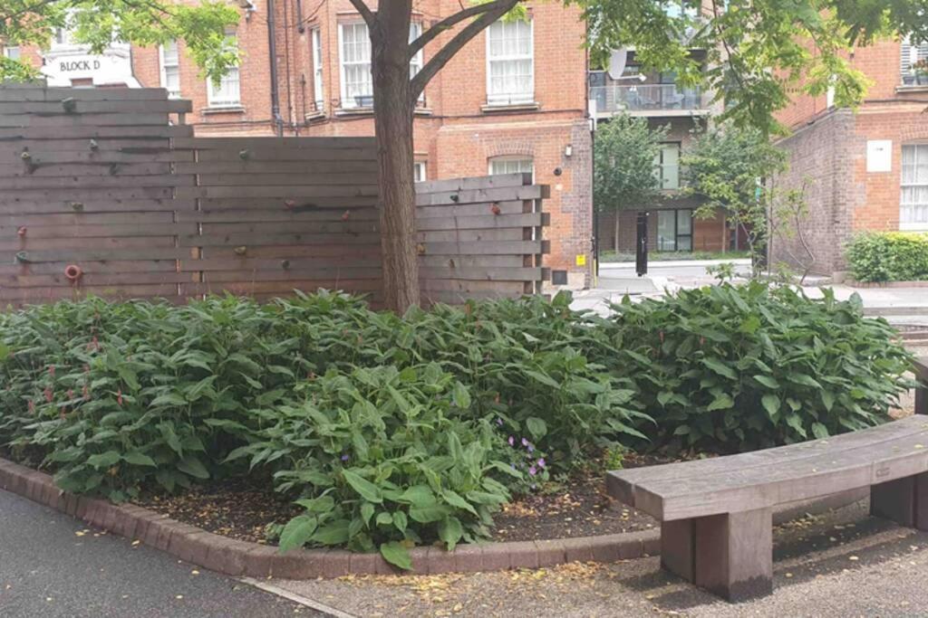 Central 1 Bedroom Apartment *Zone 1* Elephant And Castle Londres Exterior foto