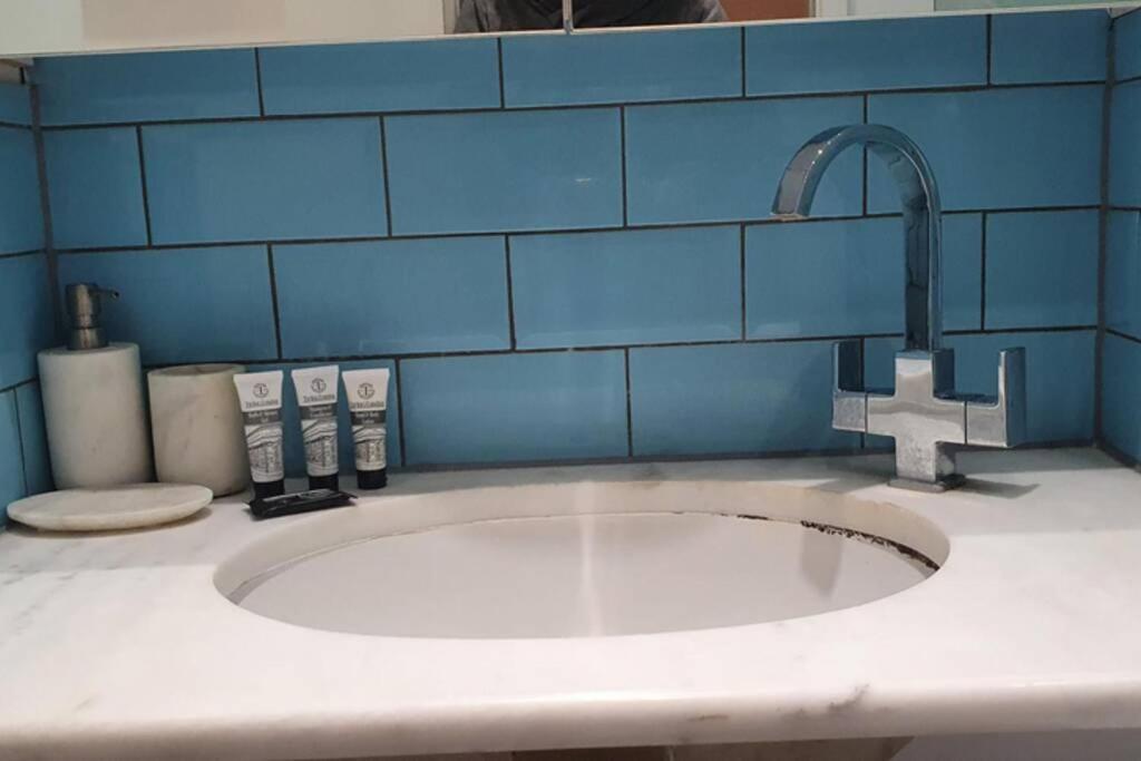 Central 1 Bedroom Apartment *Zone 1* Elephant And Castle Londres Exterior foto